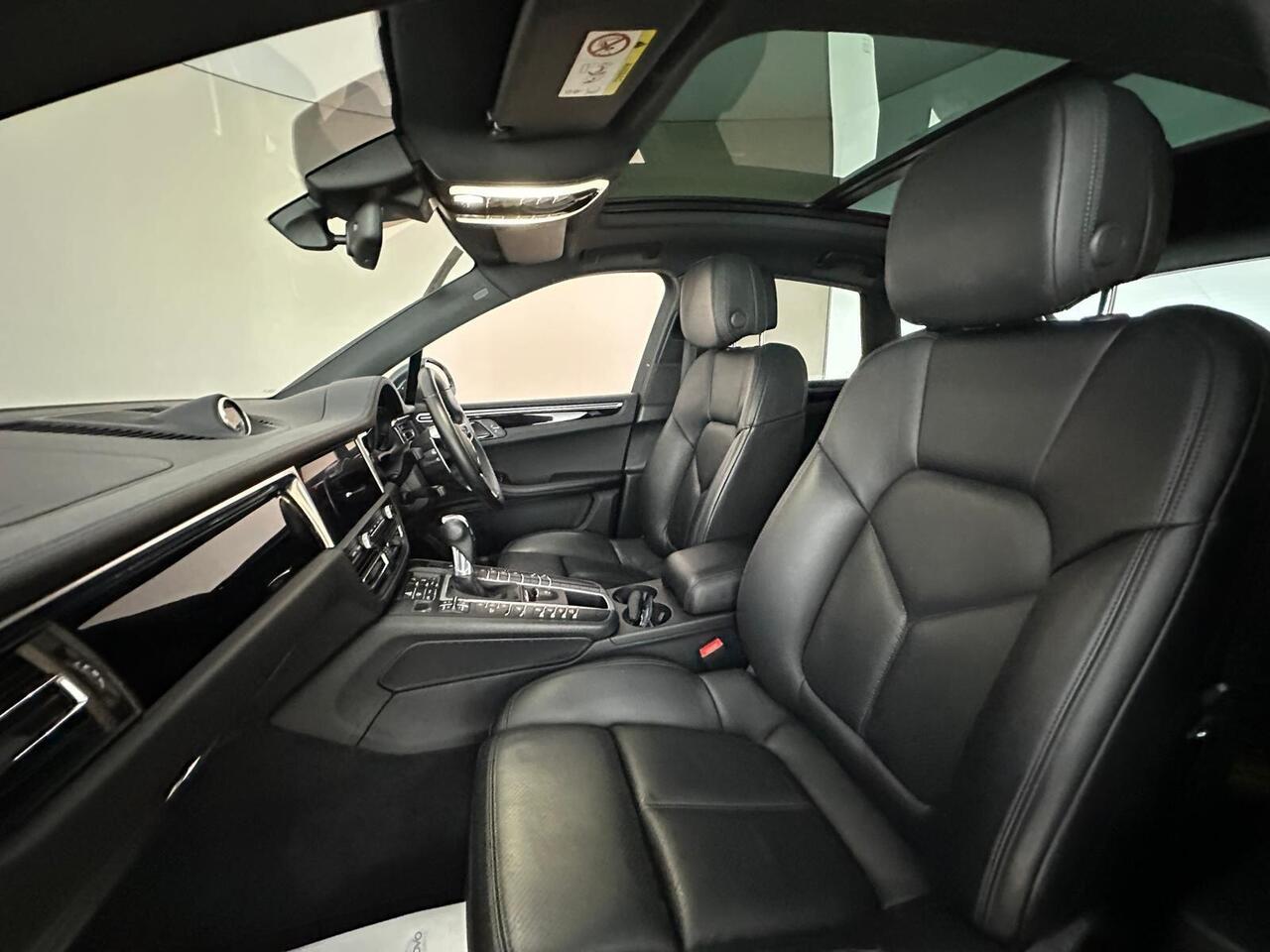 Porsche Macan LJ20WHU