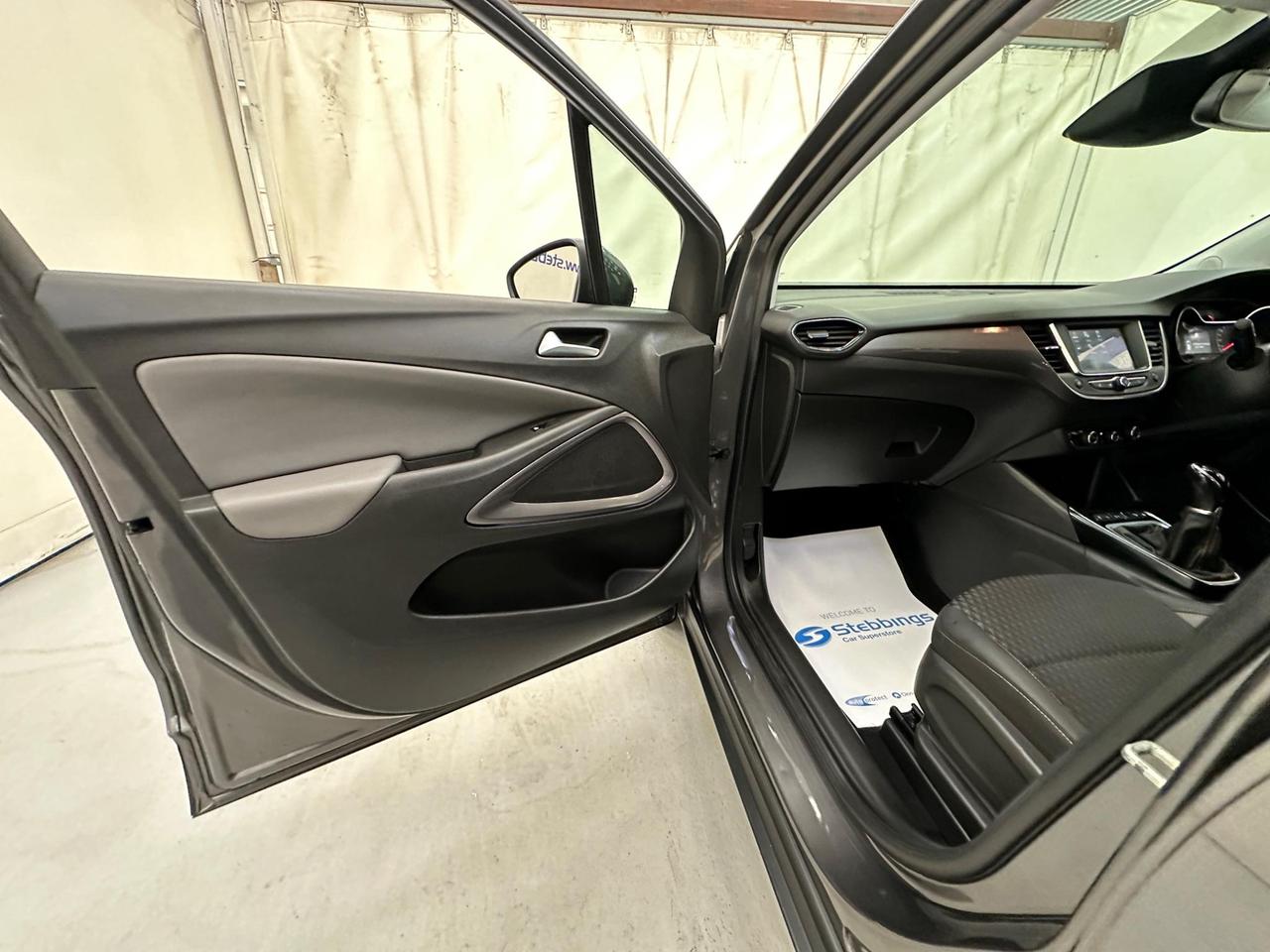 Vauxhall Crossland X YU19FDN