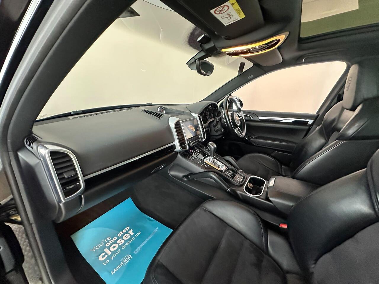 Porsche Cayenne KE67GBU