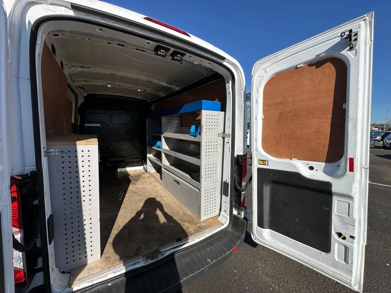 Ford Transit LB17SOC