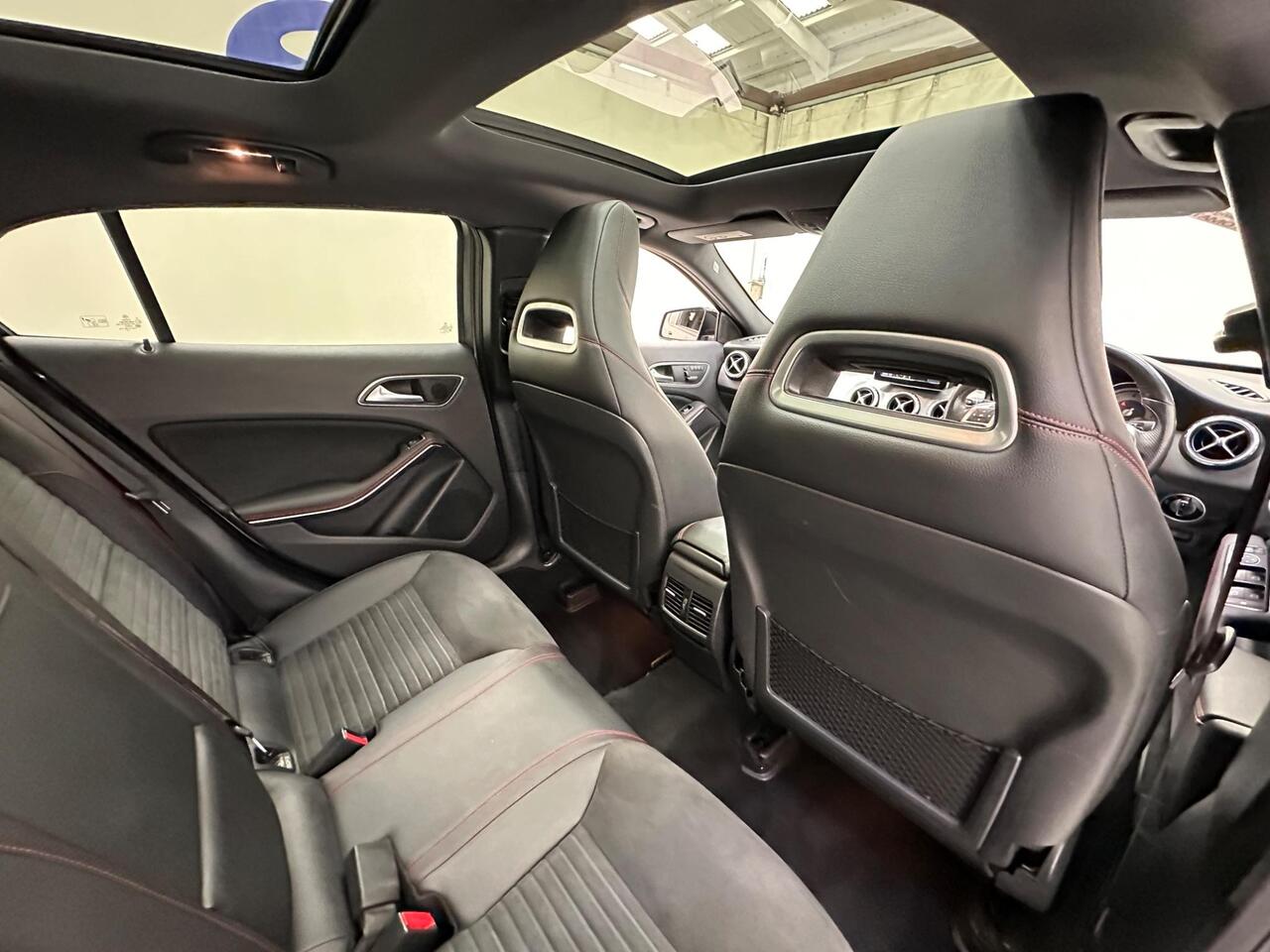 Mercedes-Benz GLA EY15HRN
