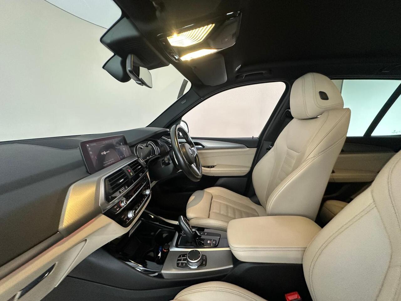 BMW X3 YC19PJA