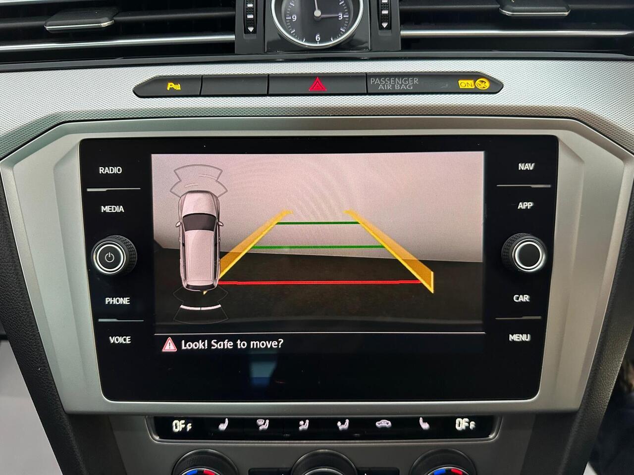 Volkswagen Passat WO19GZU