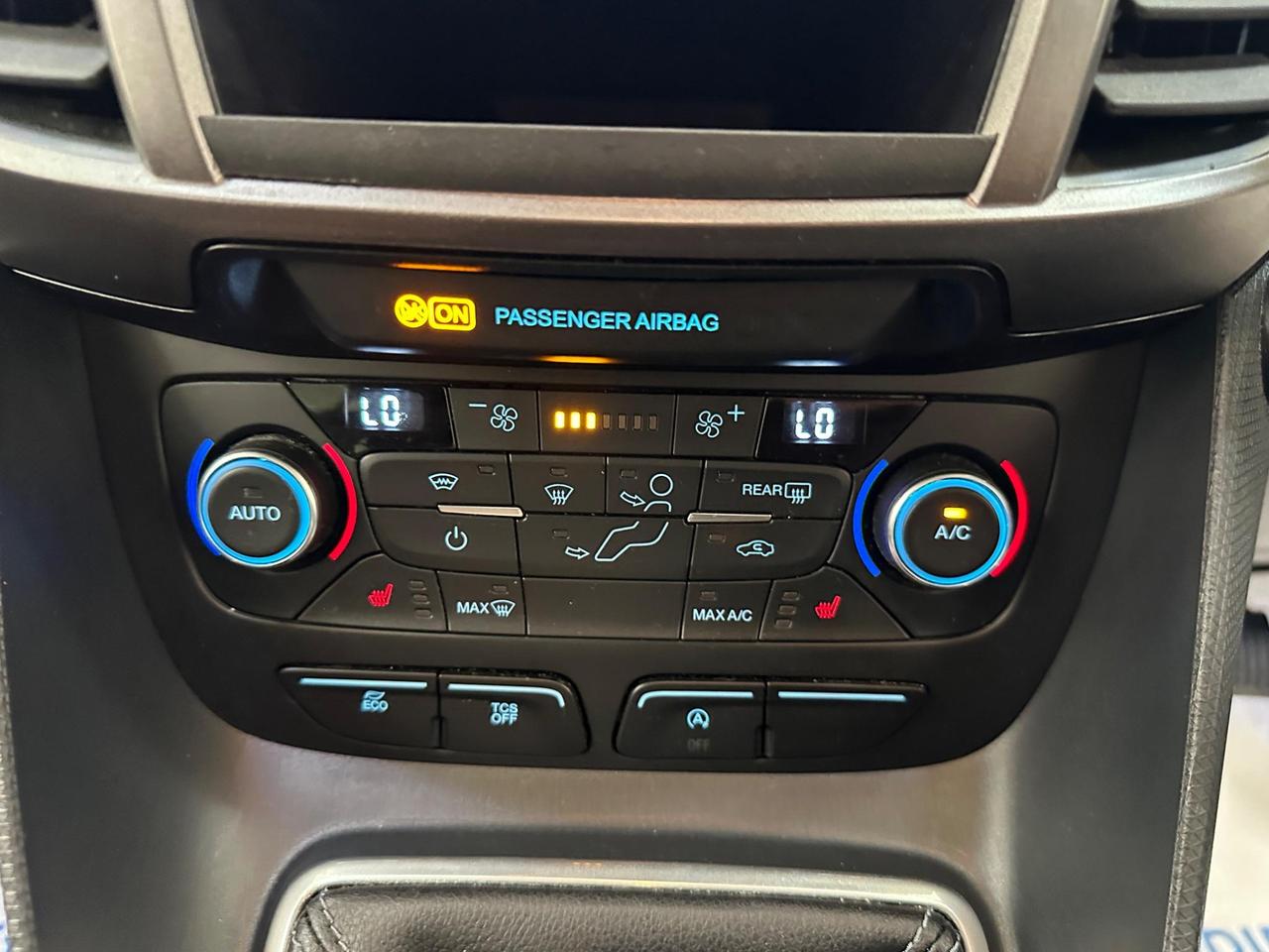 Ford Grand Tourneo Connect CN22PDZ