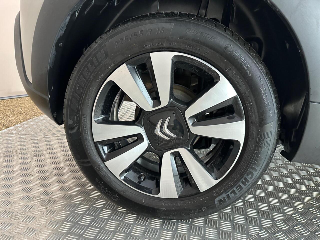 Citroen C3 AY24YFO