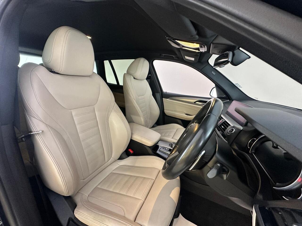BMW X3 YC19PJA