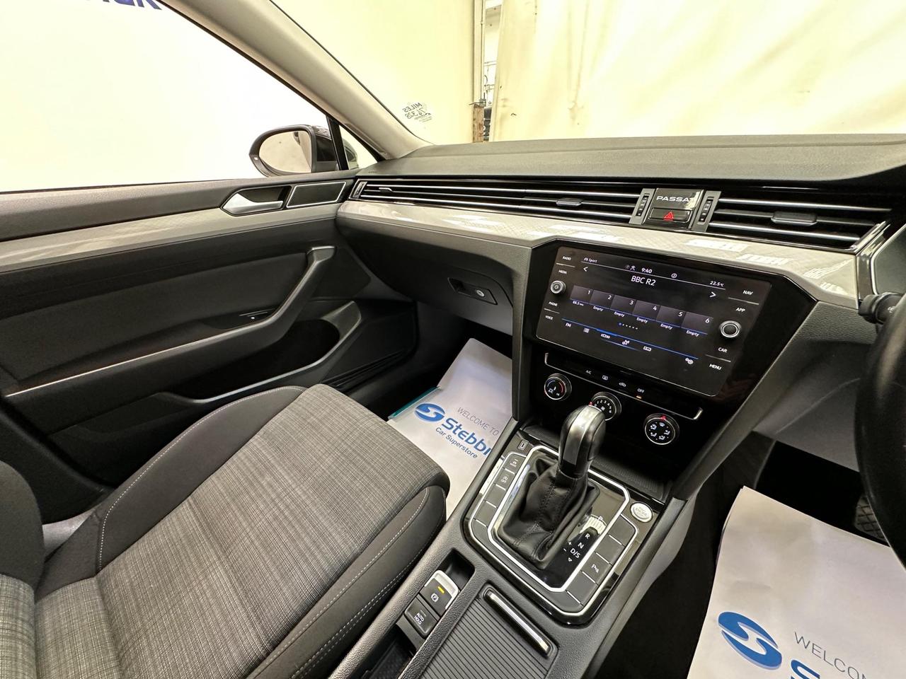 Volkswagen Passat VN69VMY