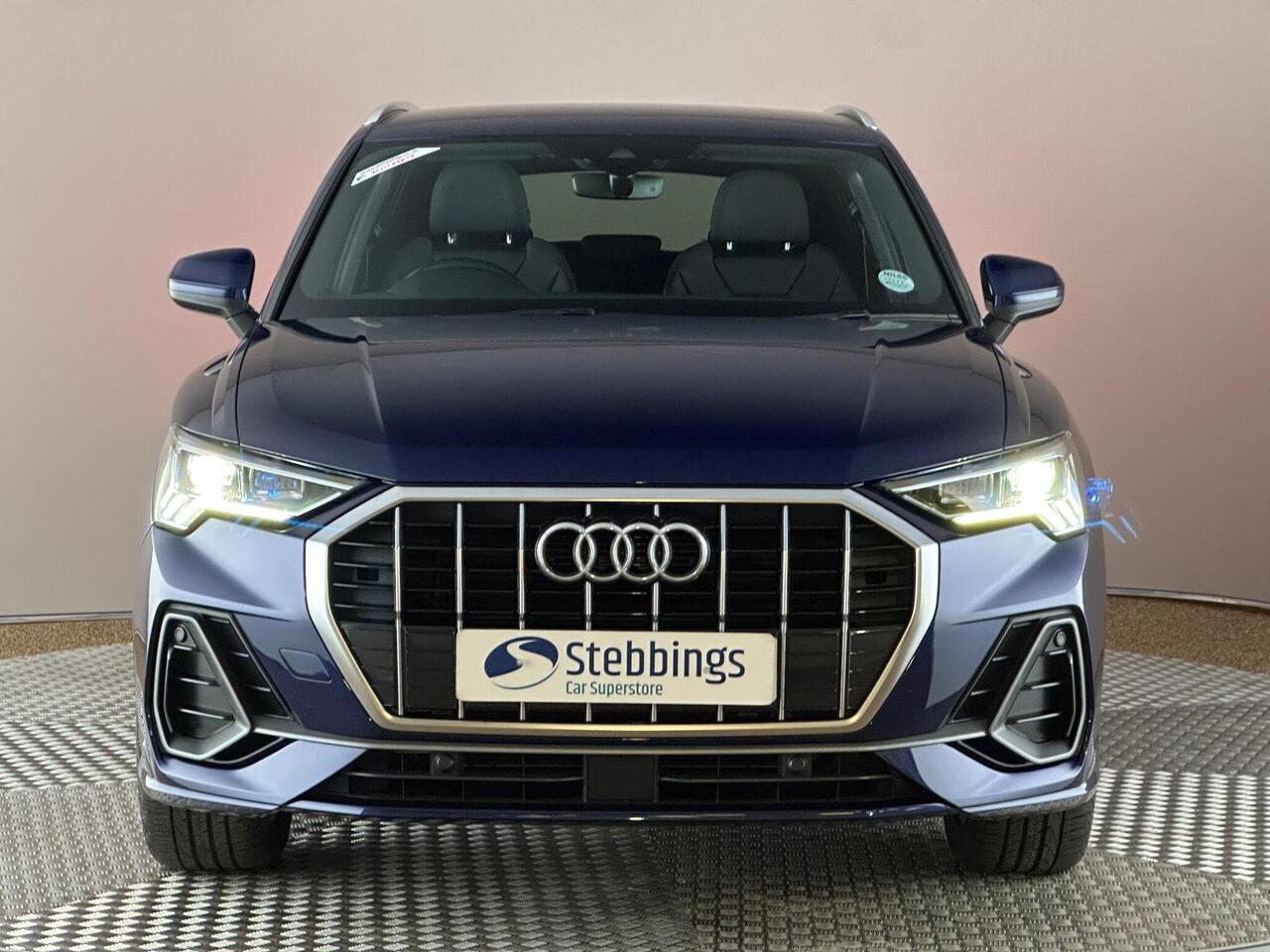 Audi Q3 NA22VUU