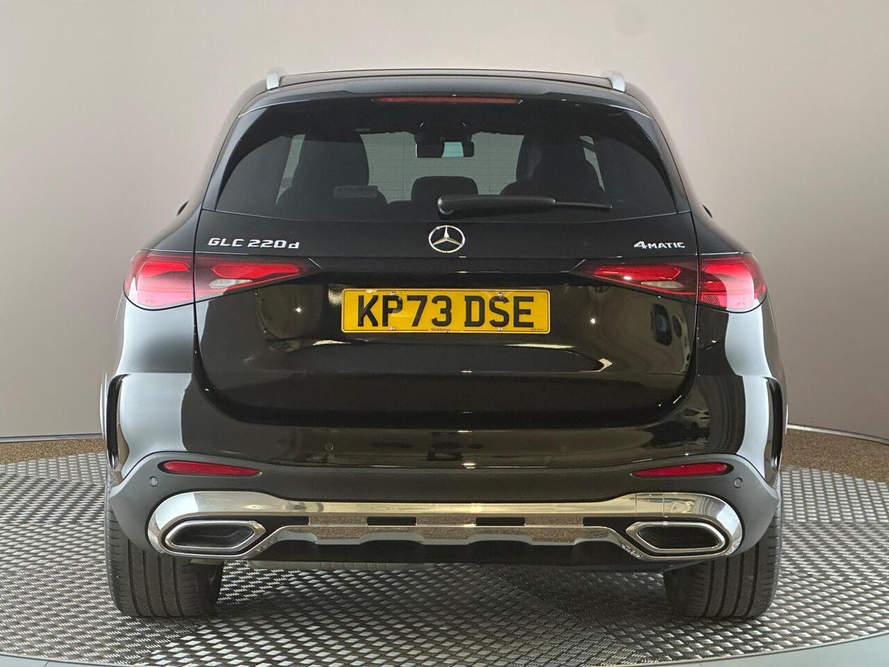 Mercedes-Benz GLC KP73DSE