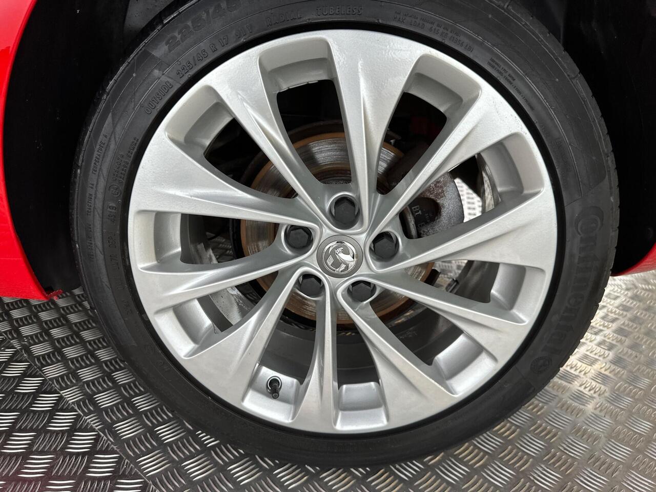 Vauxhall Astra DU19EWE