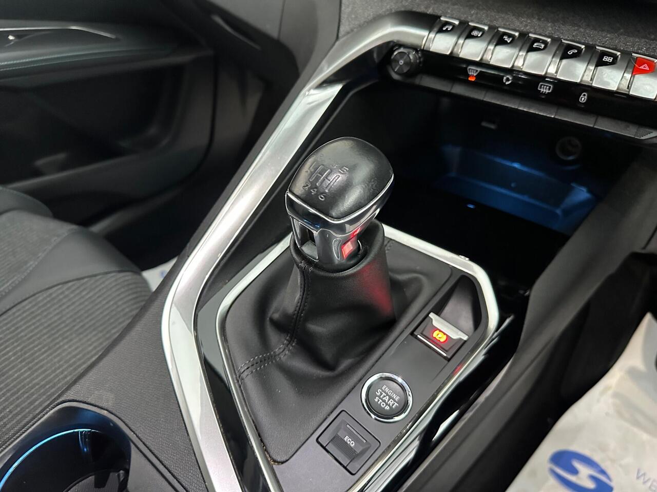 Peugeot 3008 RO71XUV