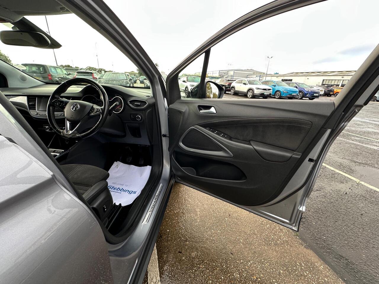 Vauxhall Crossland SH22LWL