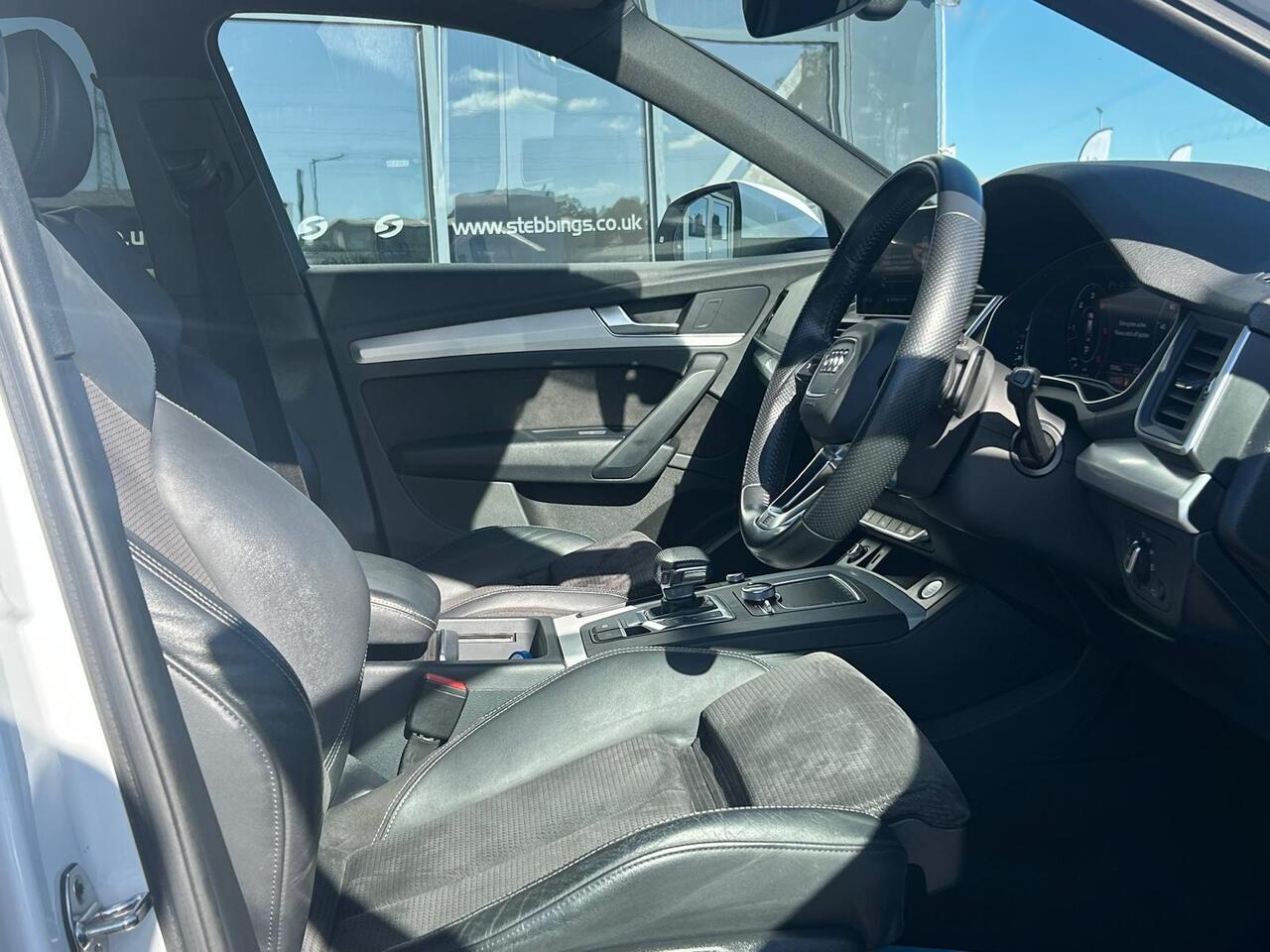 Audi Q5 YH68BYB