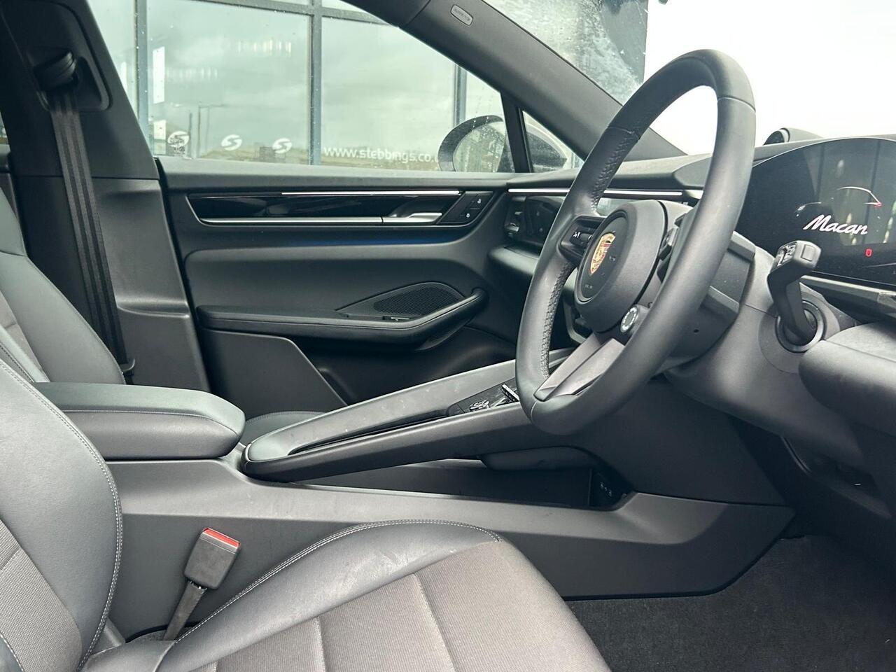 Porsche Macan LY74NWO