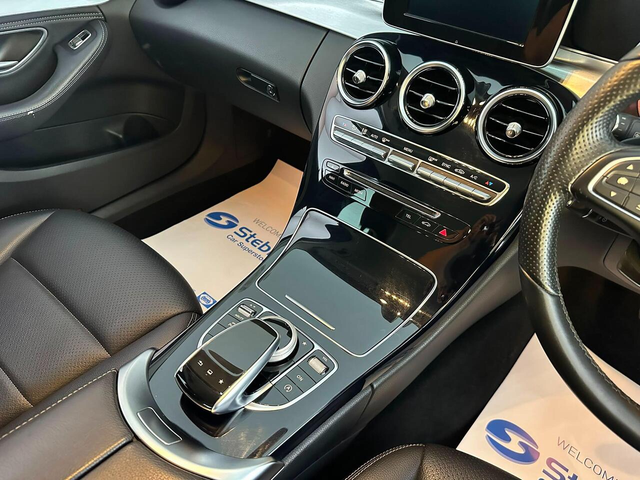 Mercedes-Benz C Class NL64GGX