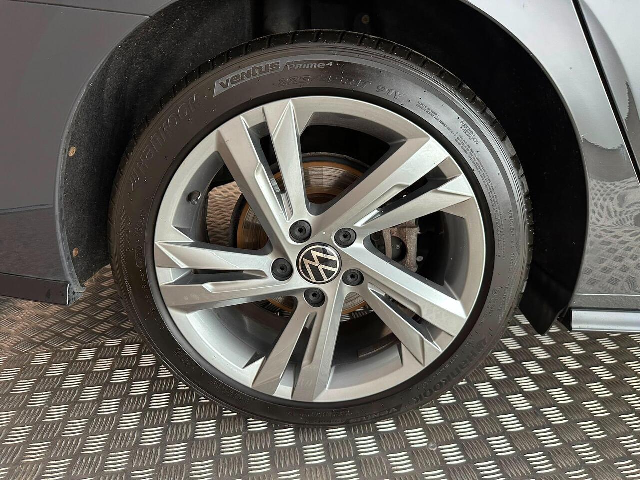 Volkswagen Golf AK72OYF