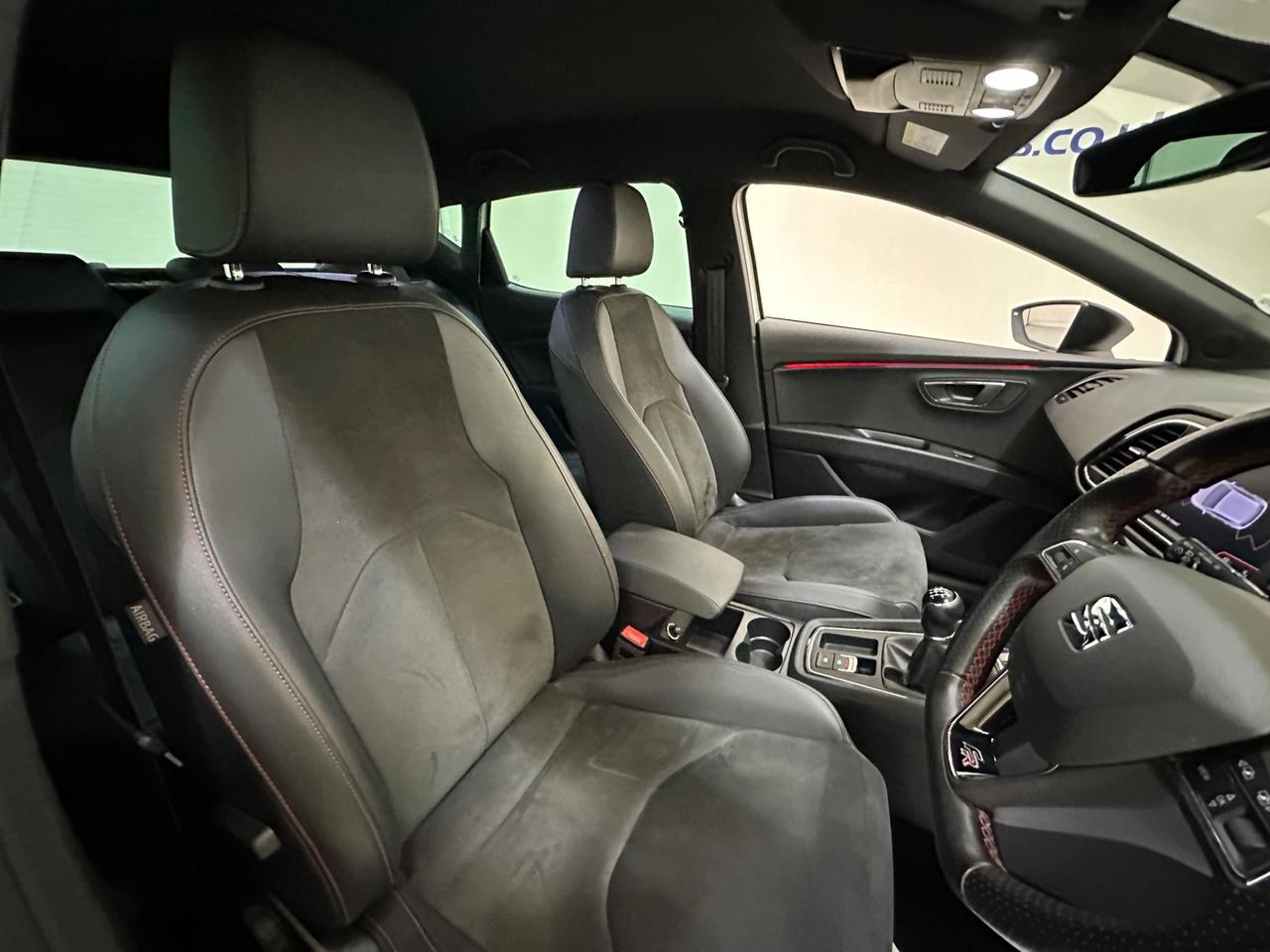SEAT Leon YA69LHE