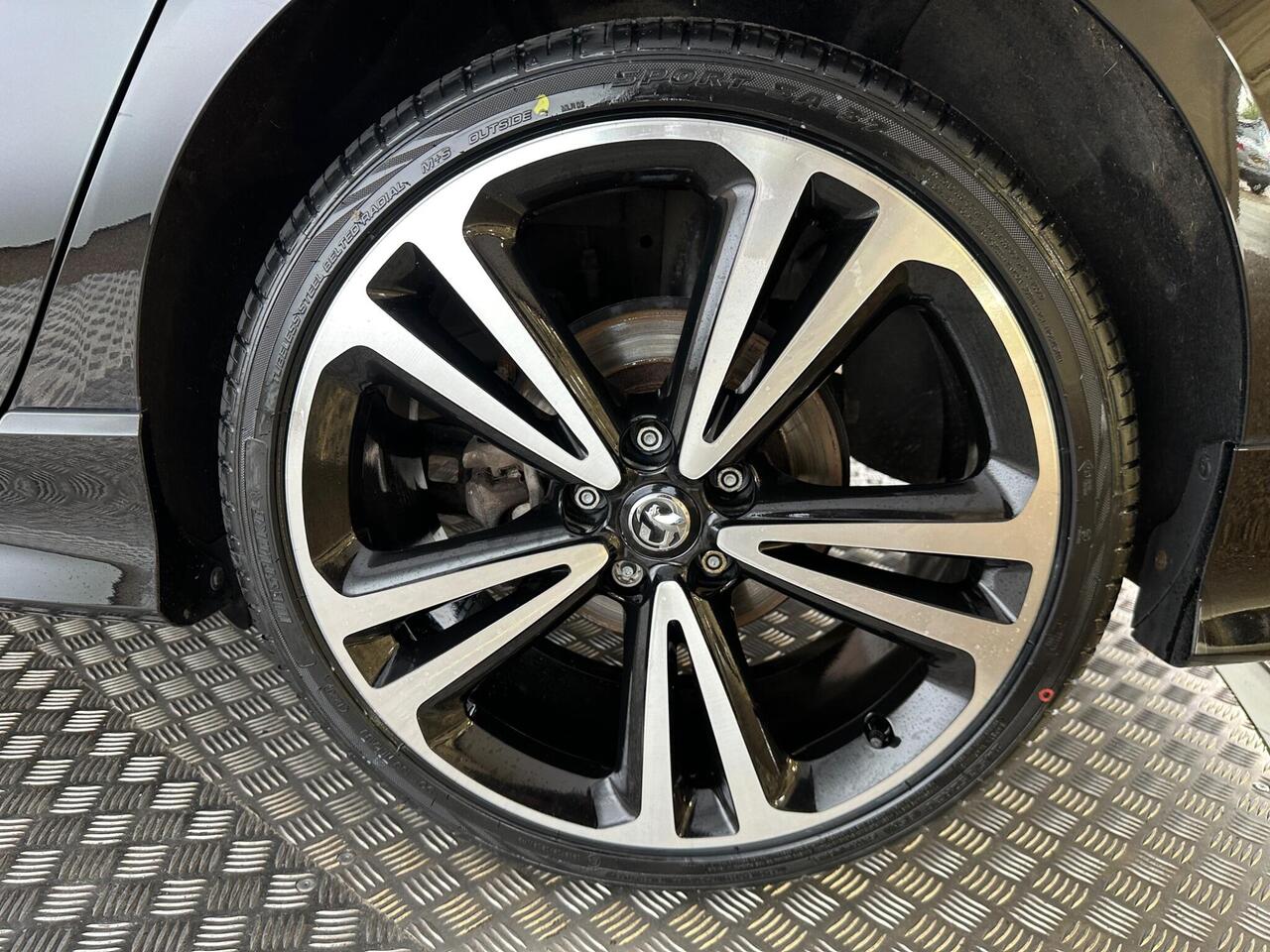 Vauxhall Insignia DY67VWC