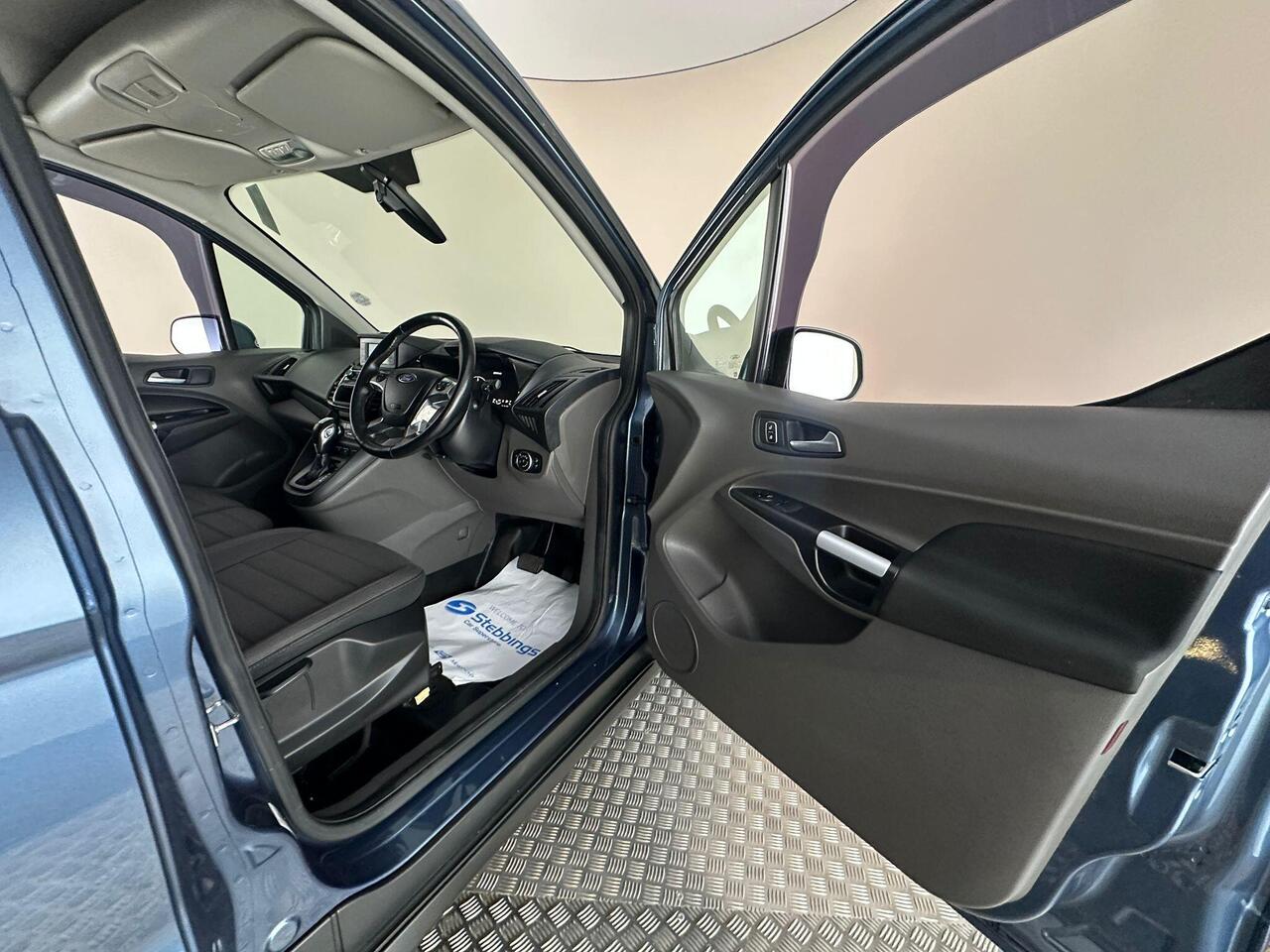 Ford Transit Connect SC69EAY