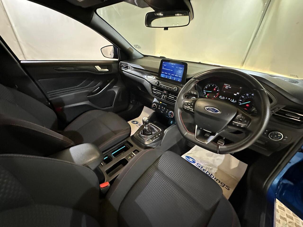 Ford Focus WJ68UUT