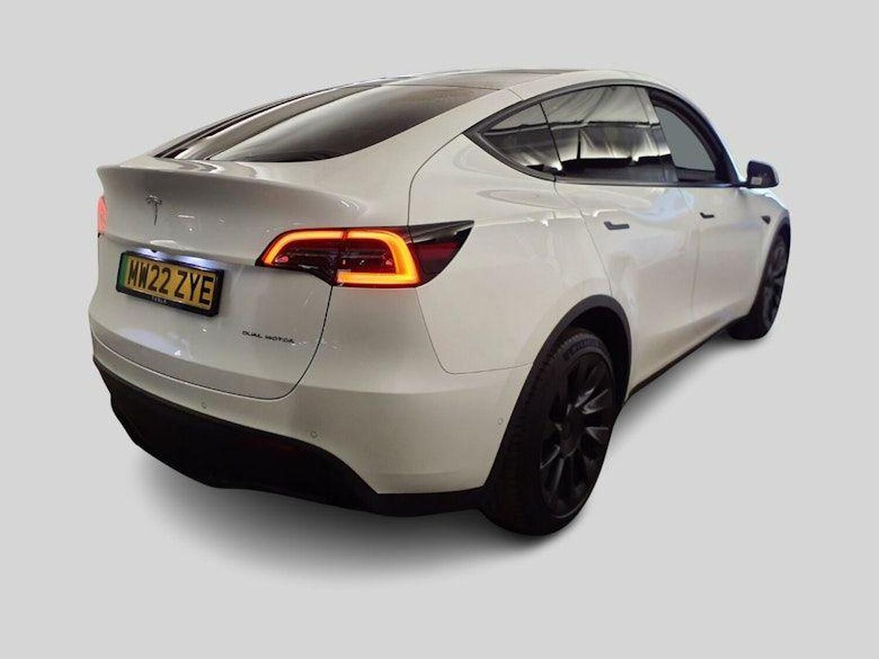 Tesla Model Y MW22ZYE