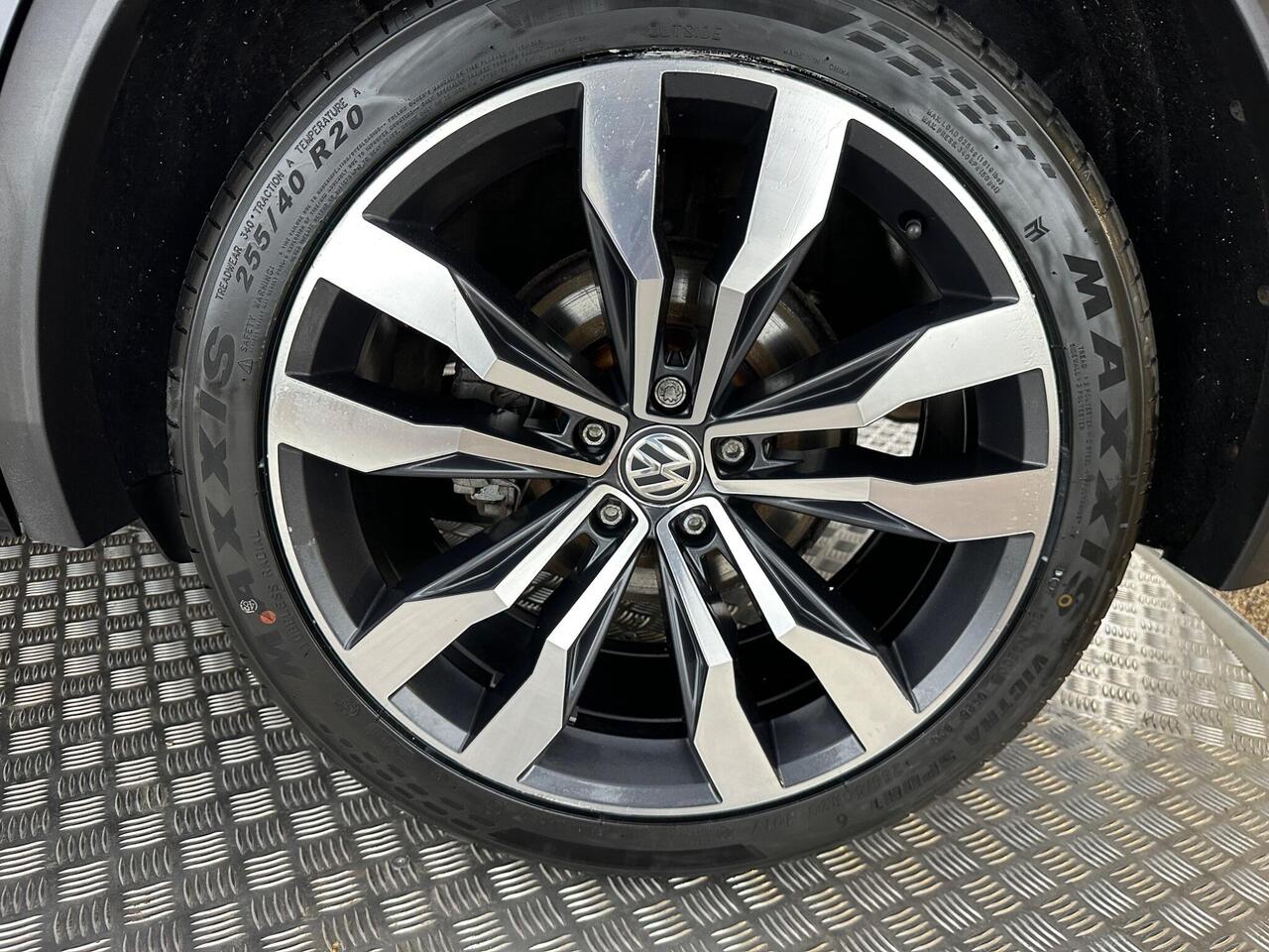 Volkswagen Tiguan DG70HVH