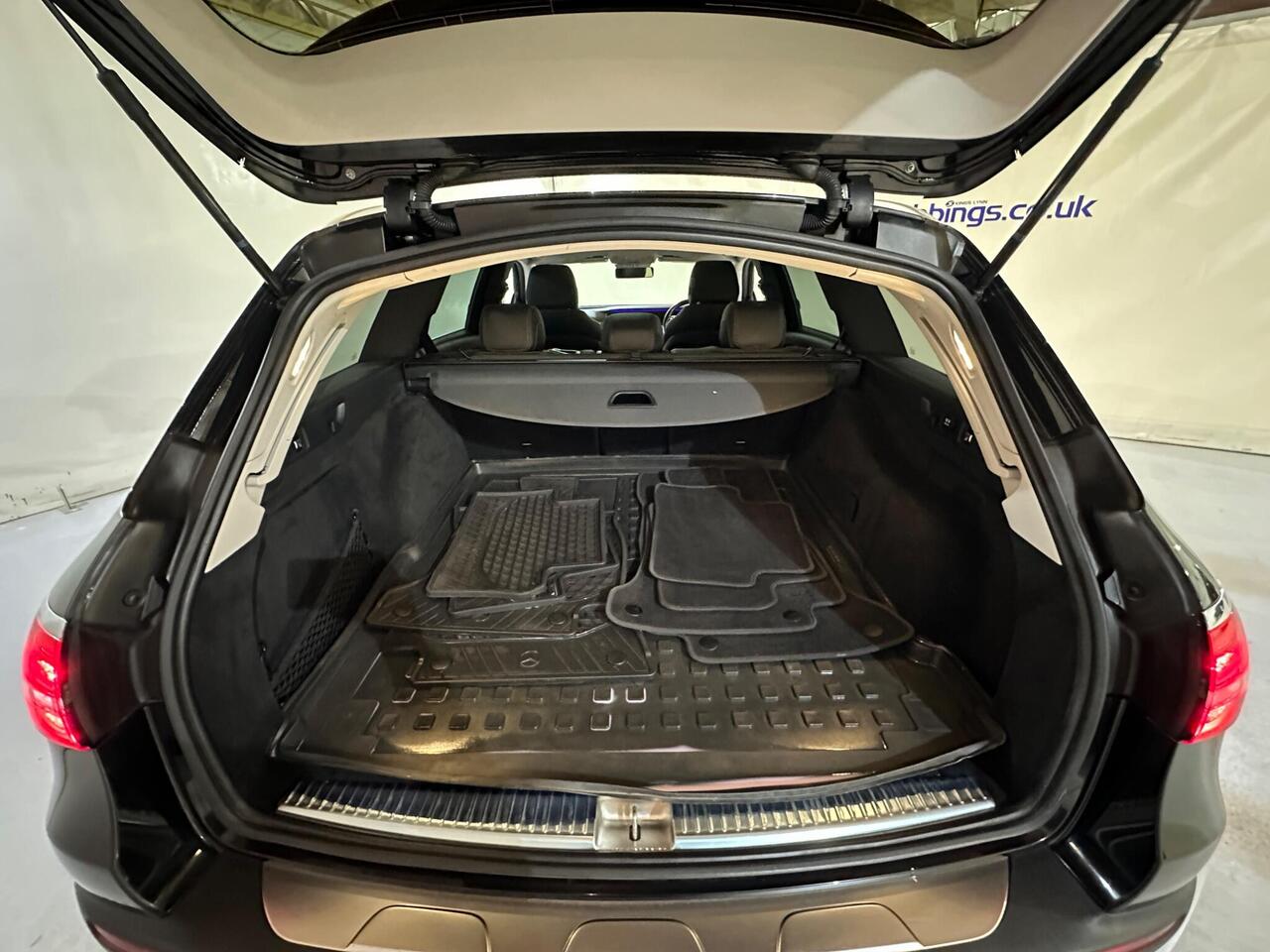 Mercedes-Benz E Class AP68WYJ