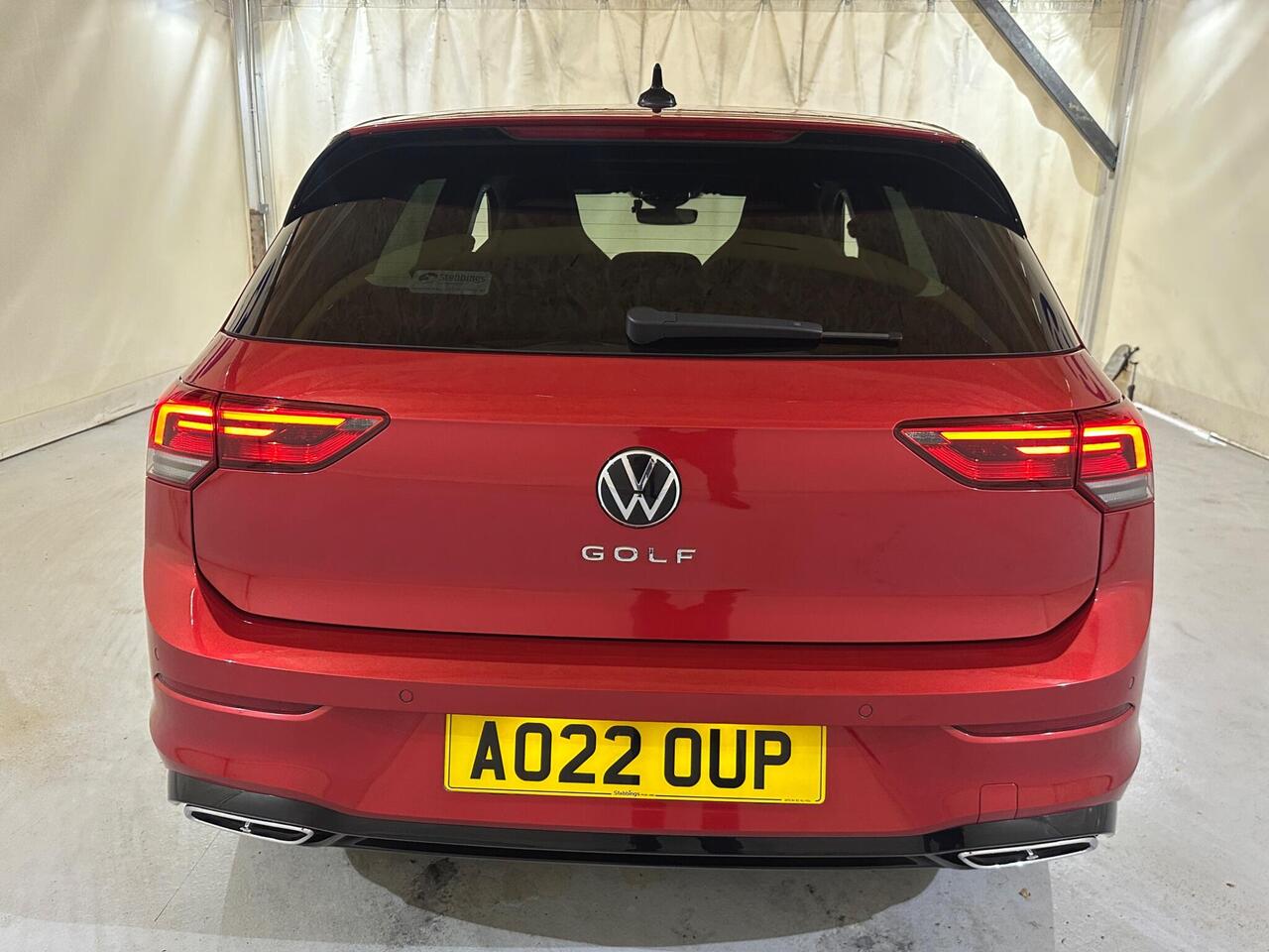 Volkswagen Golf AO22OUP