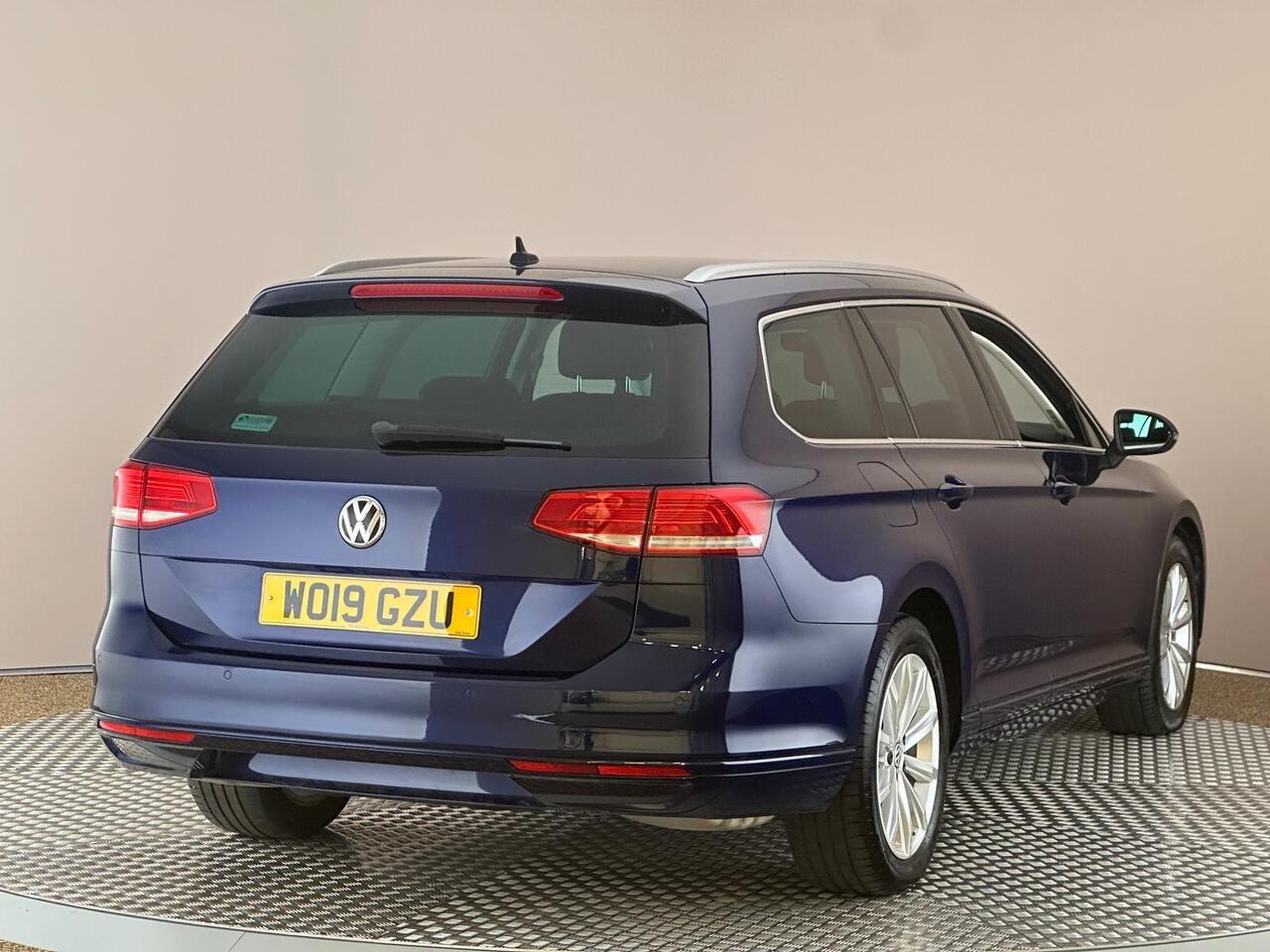 Volkswagen Passat WO19GZU