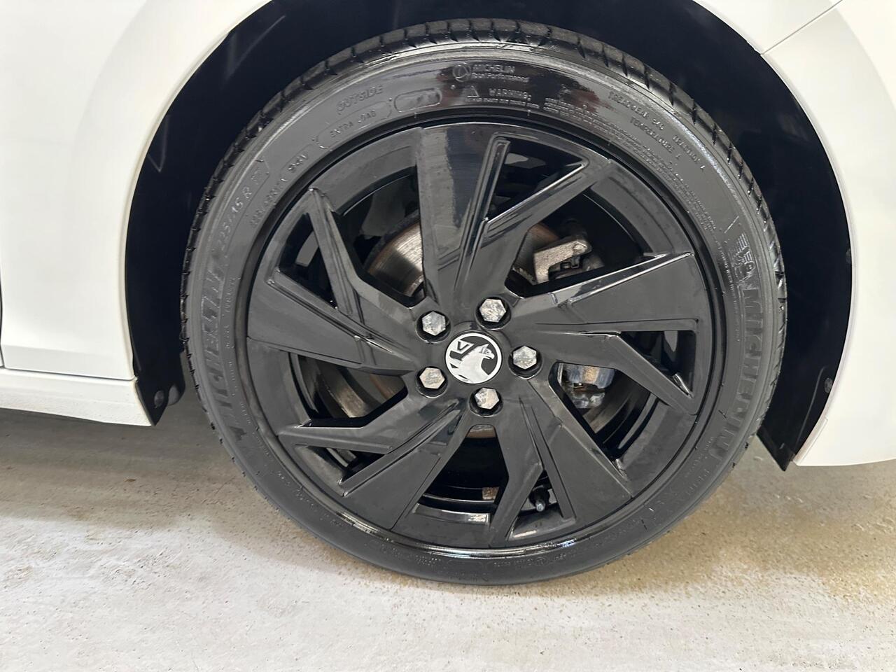Vauxhall Astra LV23YCJ