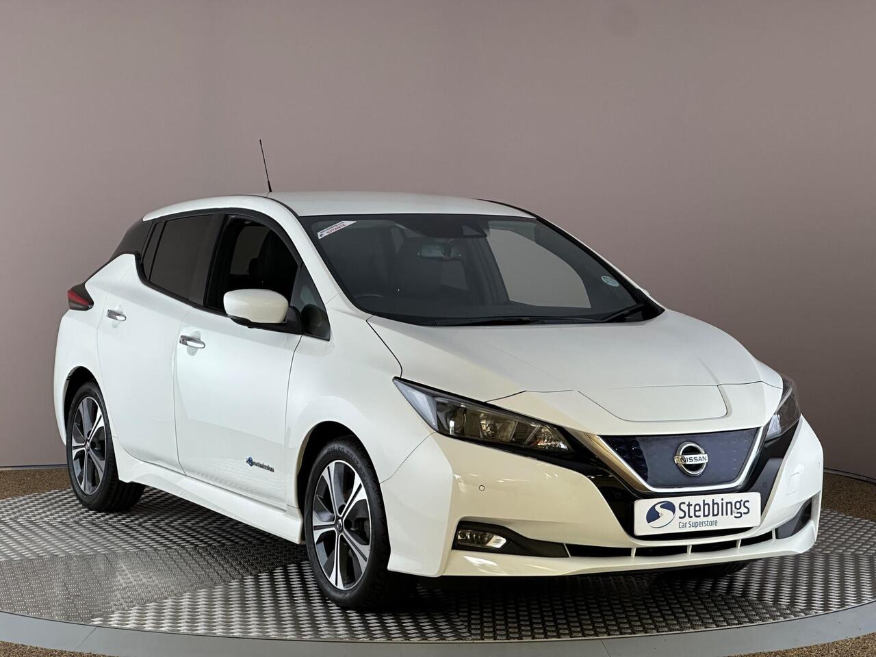 Nissan Leaf ST69WUU