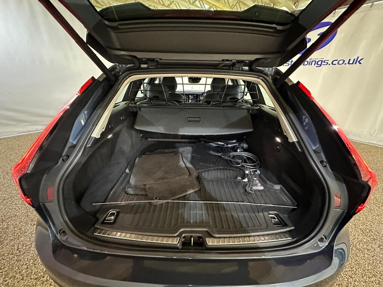 Volvo V90 YS21KZW