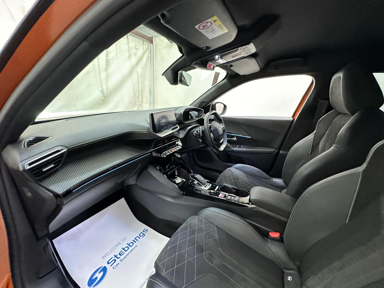 Peugeot 2008 CJ71AEG