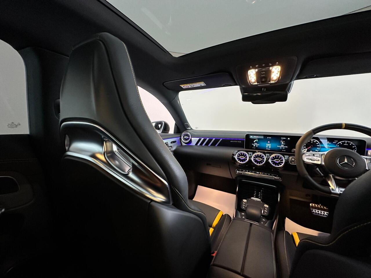 Mercedes-Benz CLA WR69HGN