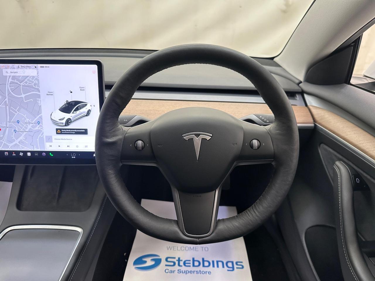 Tesla Model 3 YH21MYD