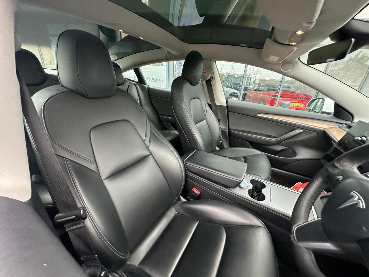 Tesla Model 3 AF72UVV