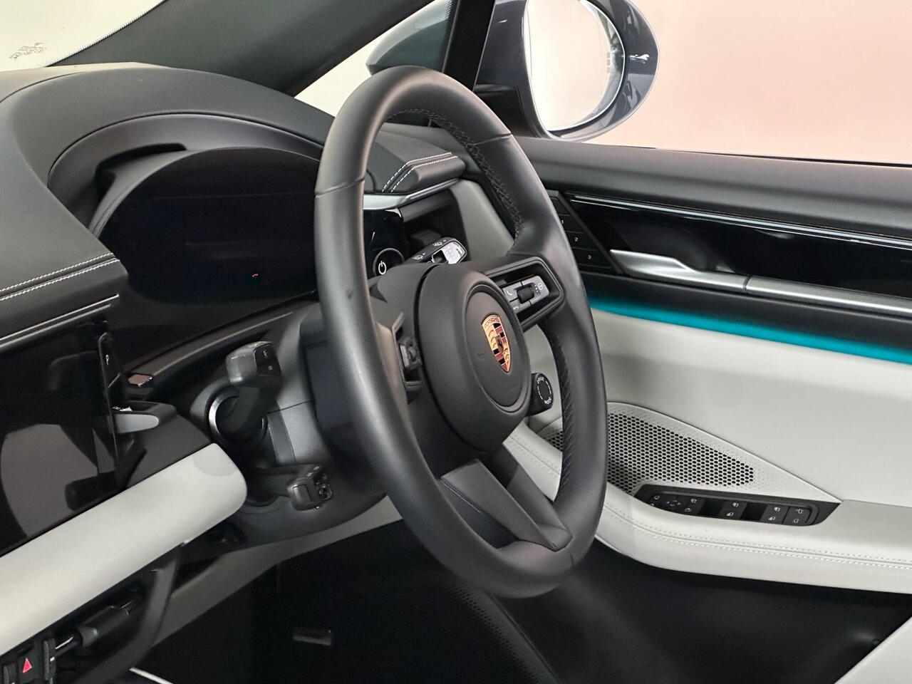 Porsche Macan AK74OLX