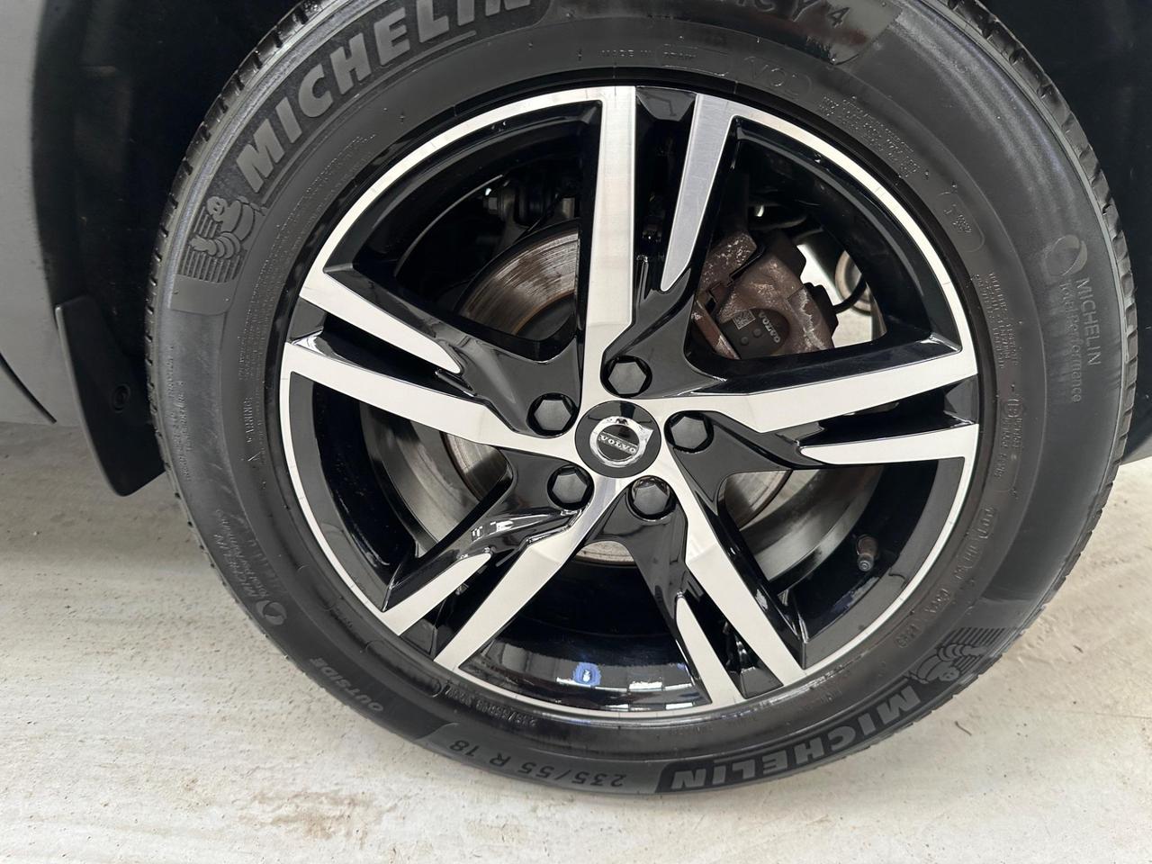 Volvo XC40 LM23BGK