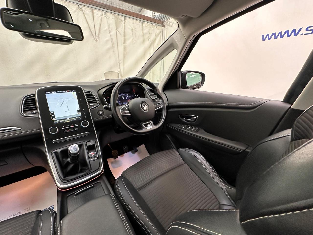 Renault Grand Scenic KP68HVB