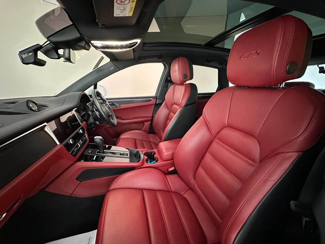 Porsche Macan AP24DWK