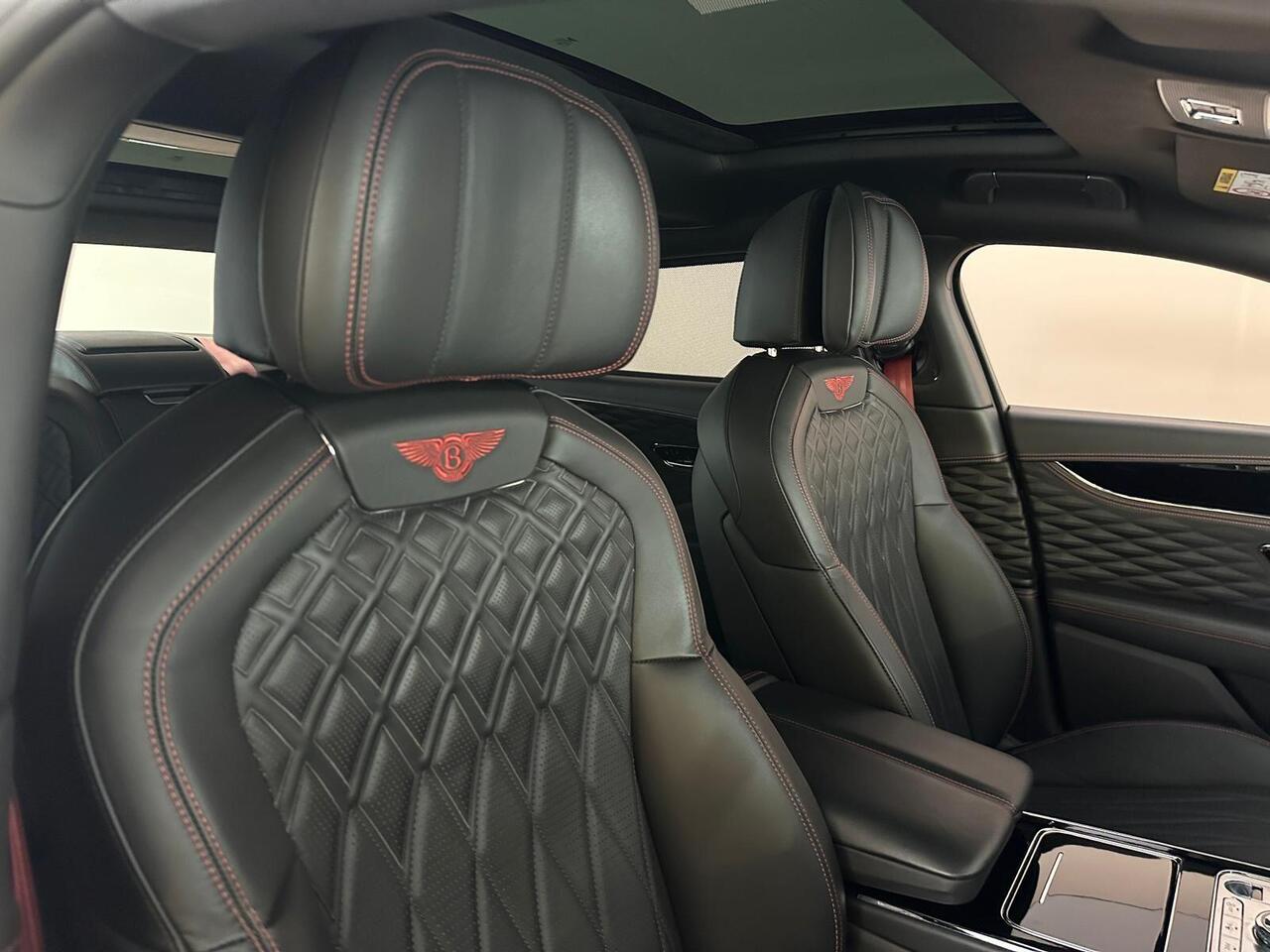 Bentley Flying Spur SN71VZD