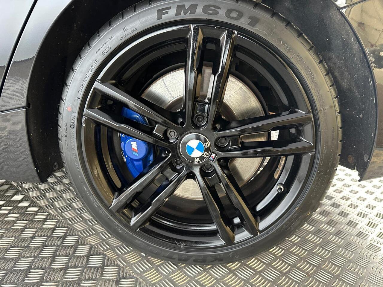 BMW 1 Series YC19KBT