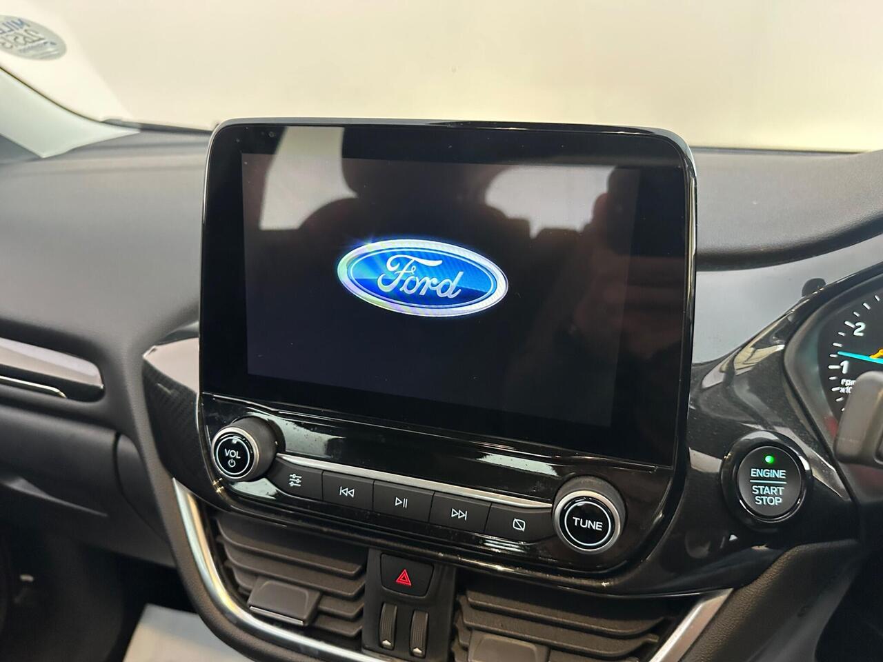 Ford Puma GX71LTV