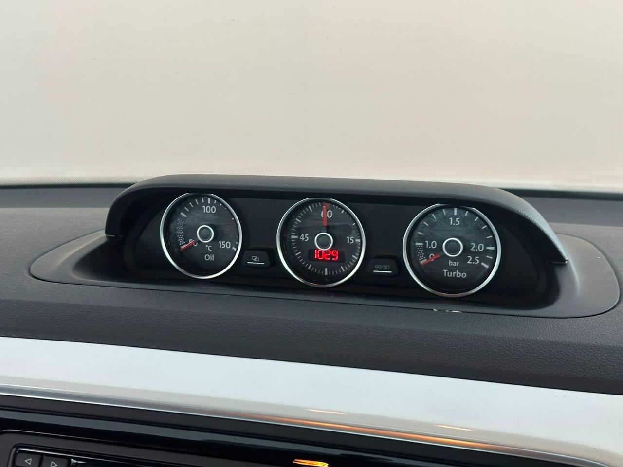 Volkswagen Beetle NA64UNW
