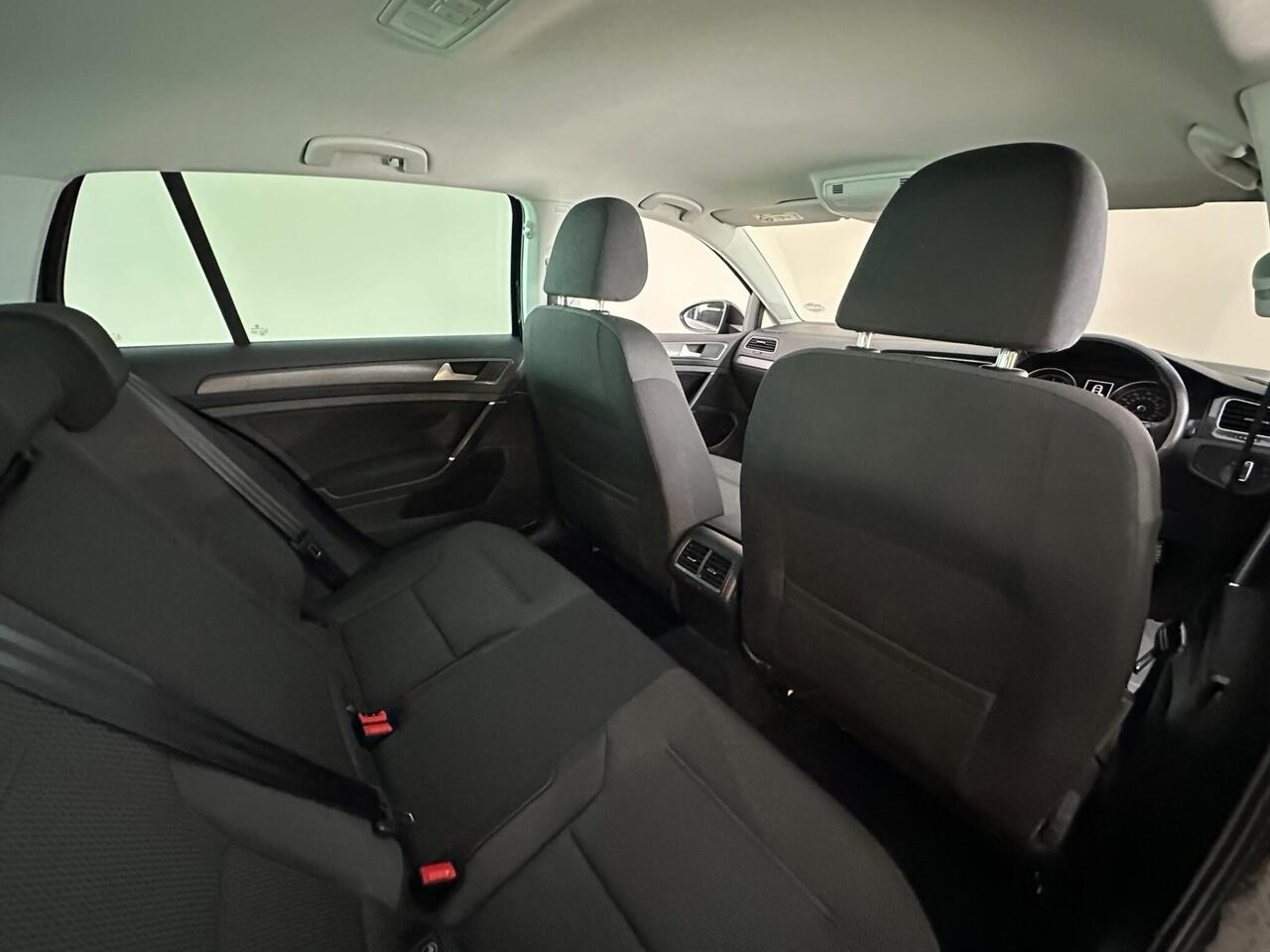 Volkswagen Golf AU20UTR