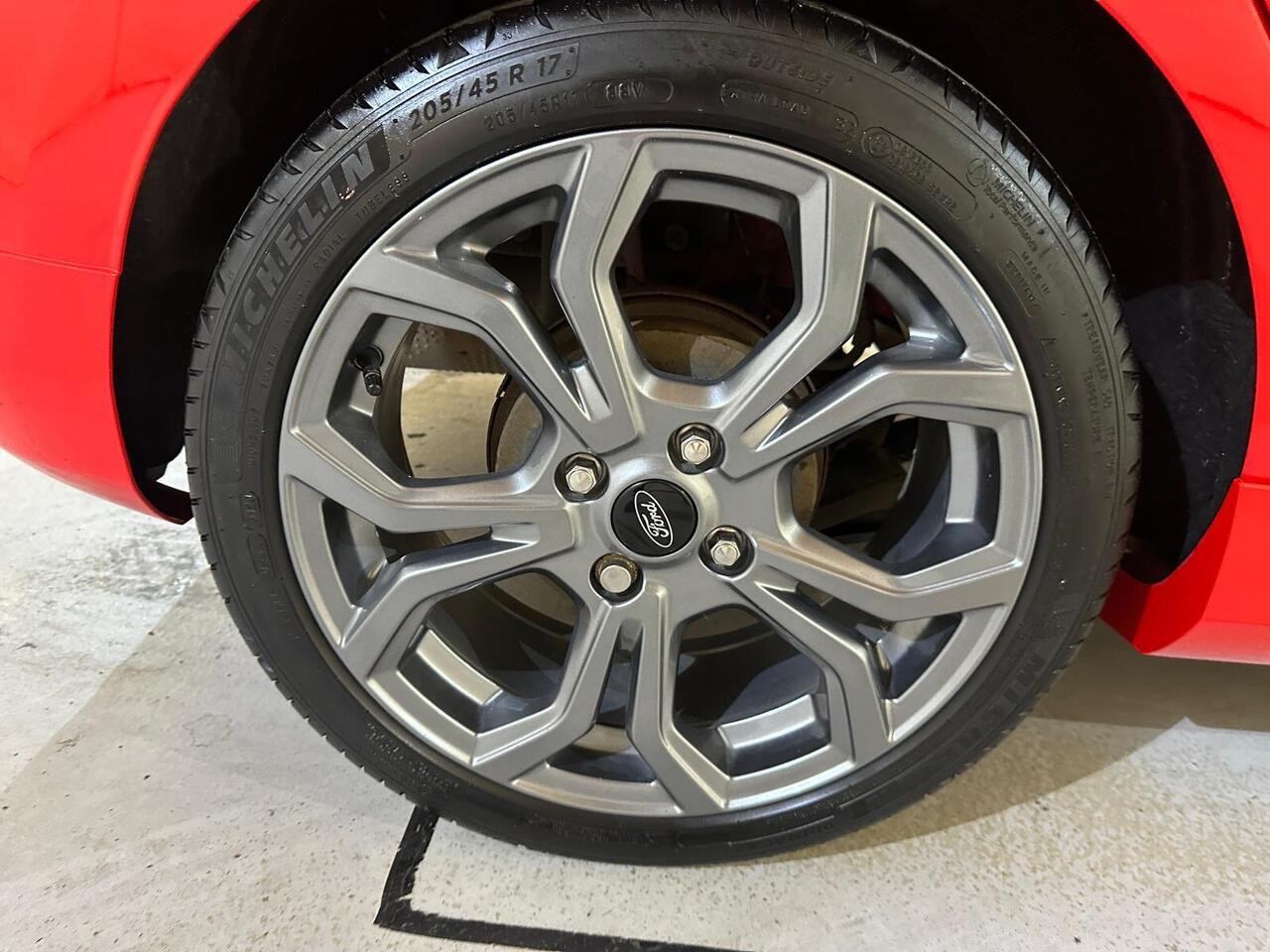 Ford Fiesta FG70XNT