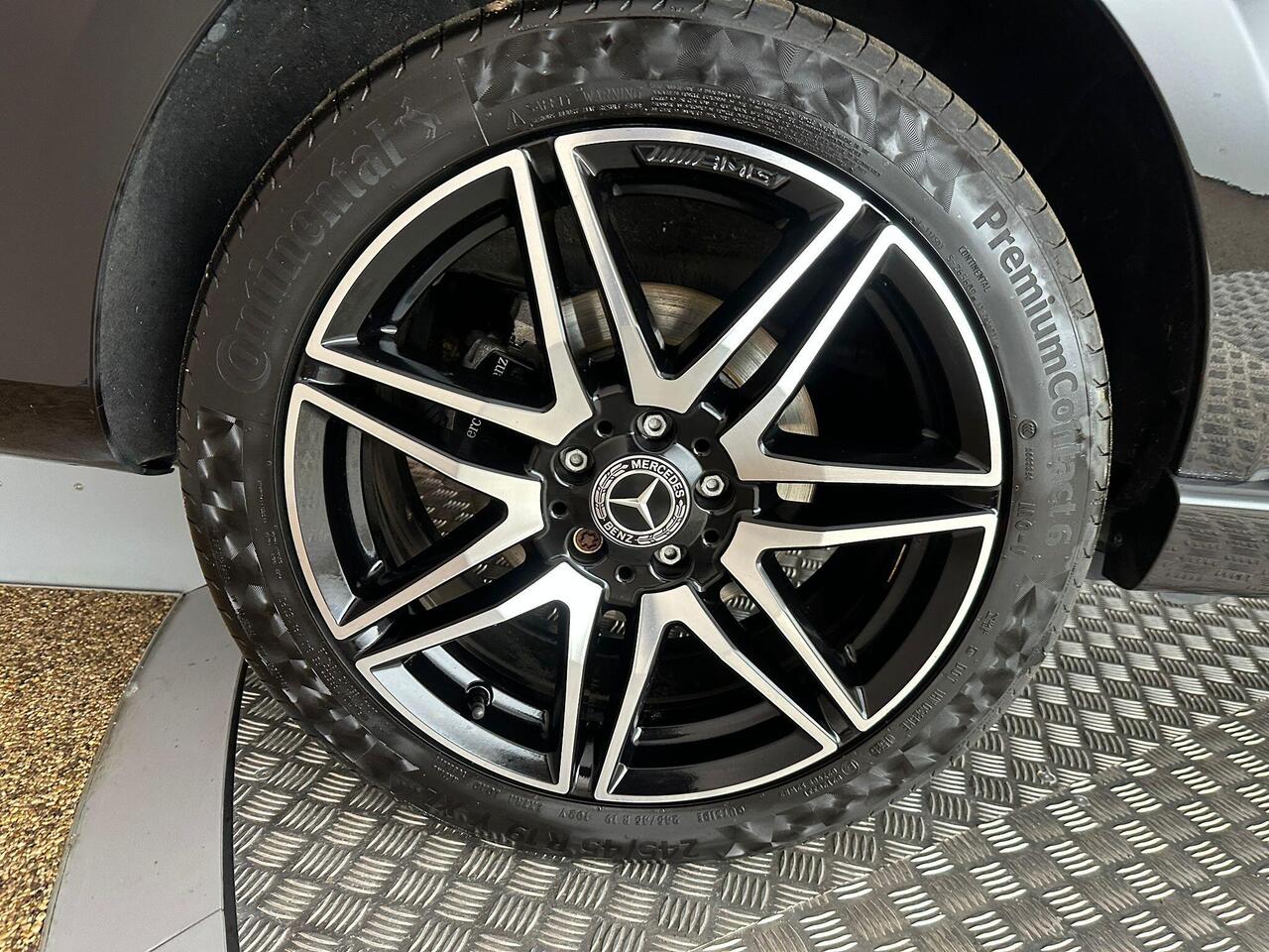 Mercedes-Benz V Class BU72RZK