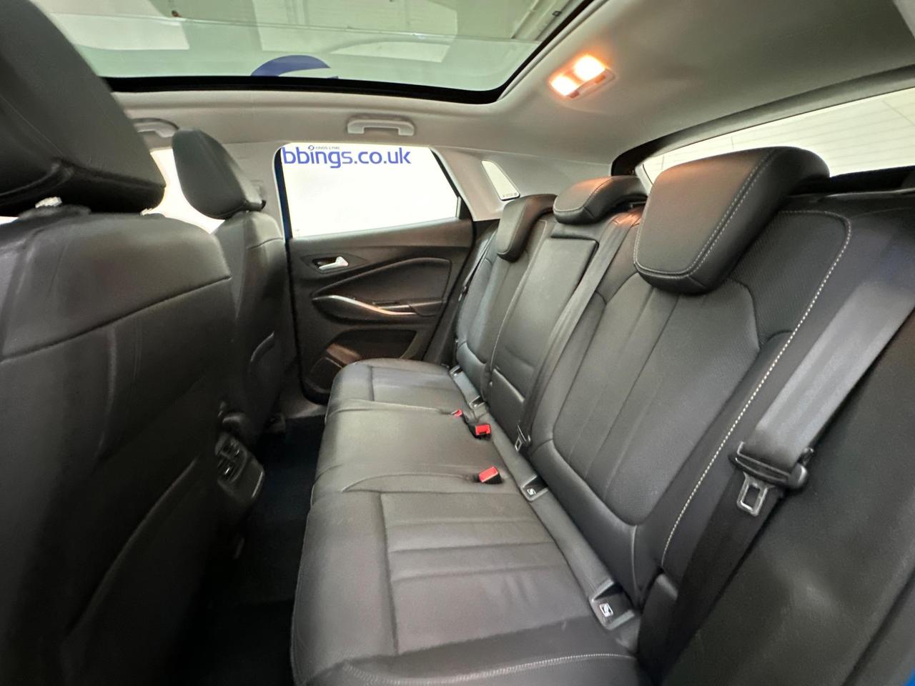 Vauxhall Grandland X FE19SZZ