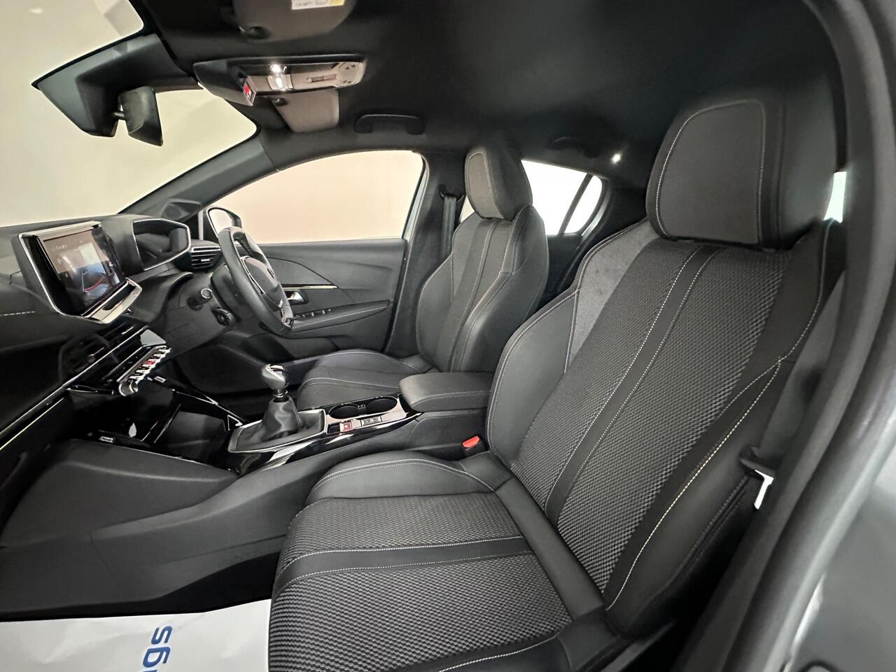 Peugeot 208 MJ24ZXE