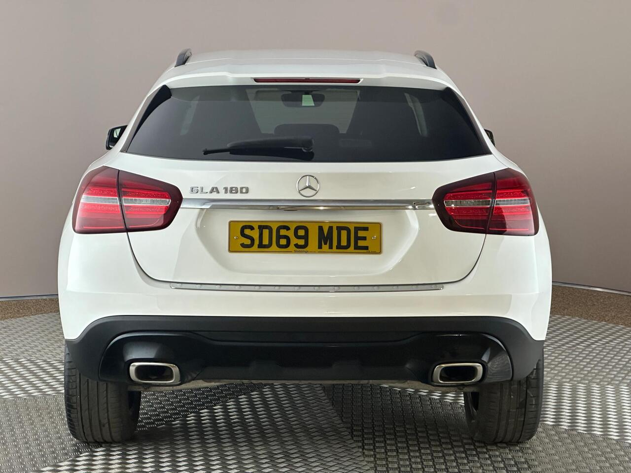 Mercedes-Benz GLA SD69MDE